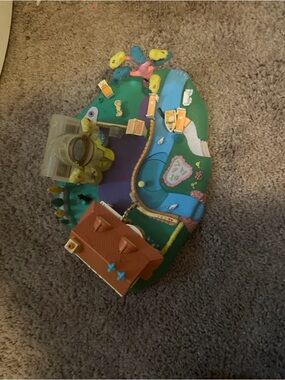 Vintage 1996 Polly pockets